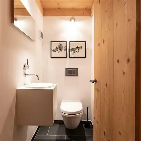 Chalet Isabel Garden * グスタード